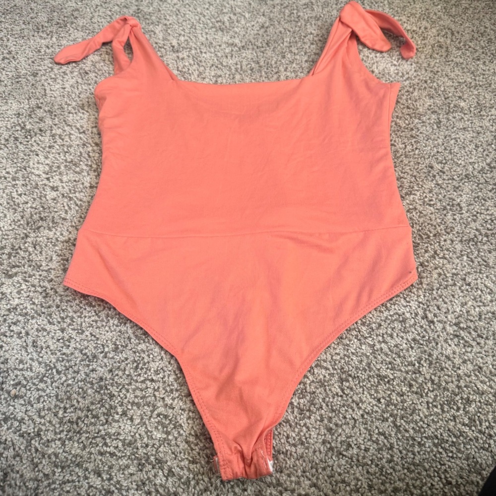 Pink Lily Coral Tie Shoulder Bodysuit Square Neck Peach Large